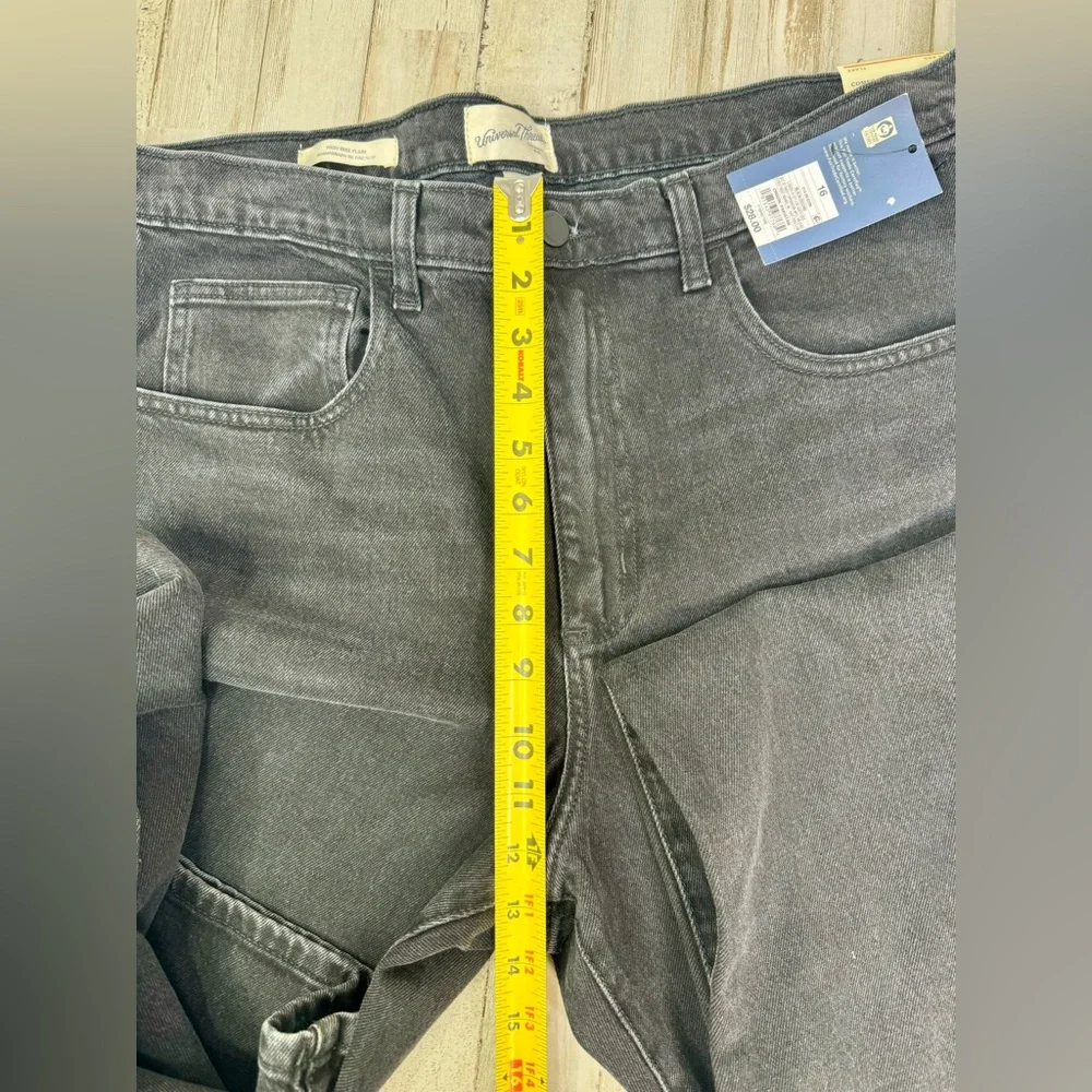Universal Thread Women's High-Rise Flare Jeans Black Denim Size 16R Short NWT - Picture 8 of 12